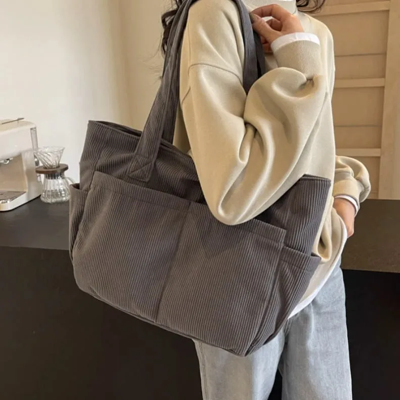 Prošívaný shopper s pevným řemenem