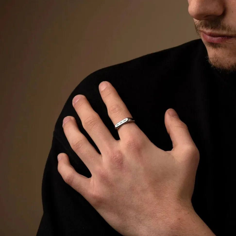 Bague acier inoxydable gravable au prénom ou monogramme — vue 3 — Gemzara