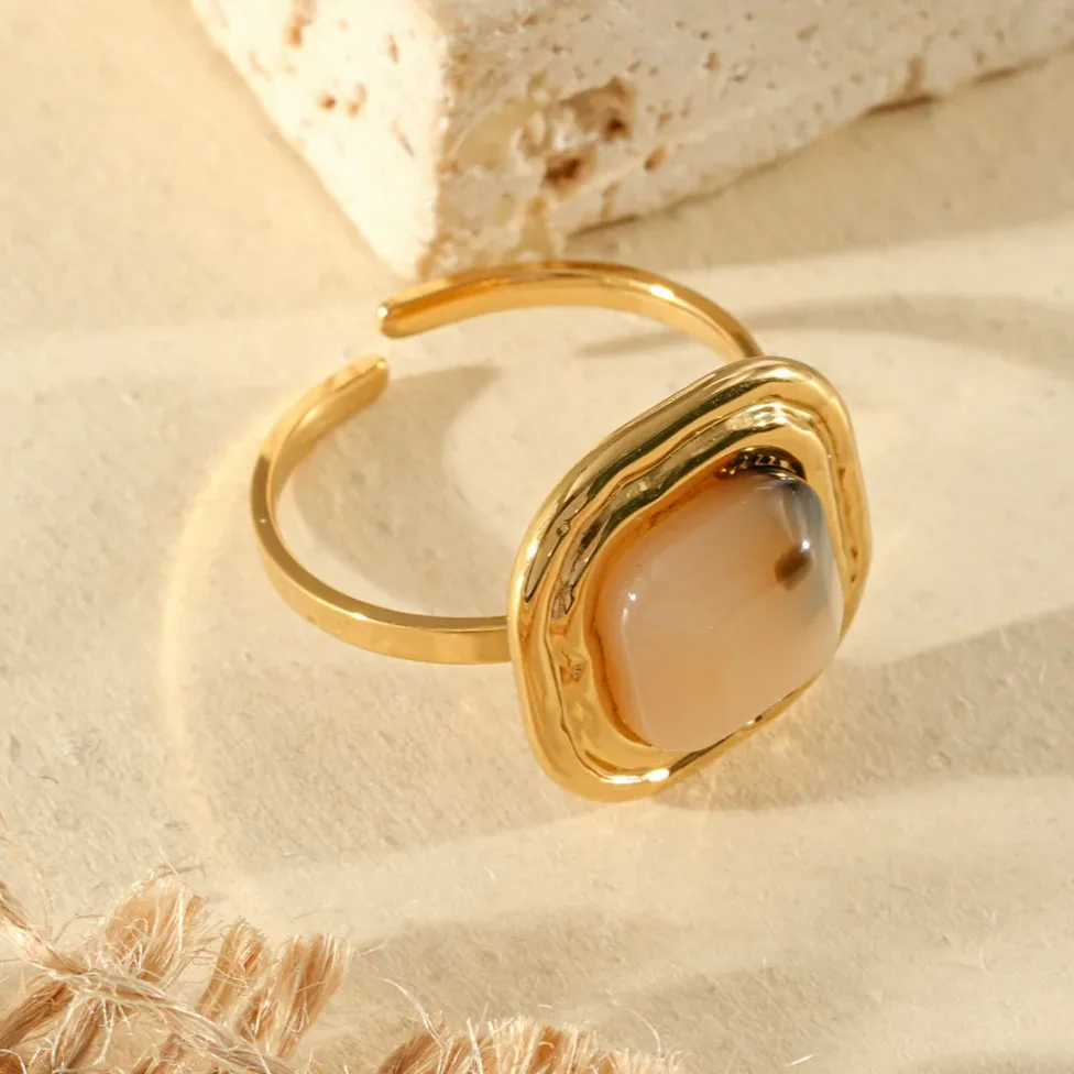 gold adjustable ring square leopard resin worn on the finger