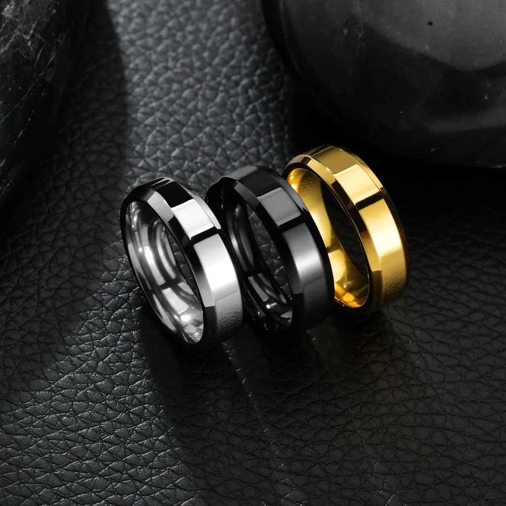 Bague en acier inoxydable 6mm gravable au prénom - Couple — vue 4 — Gemzara