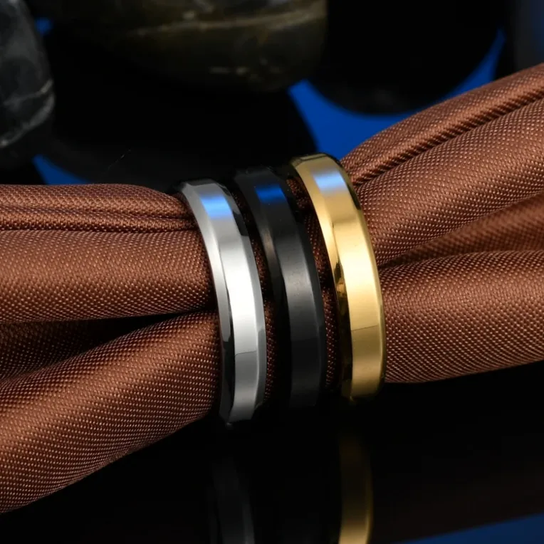 Bague en acier inoxydable gravable avec prénom - 4mm — vue 5 — Gemzara