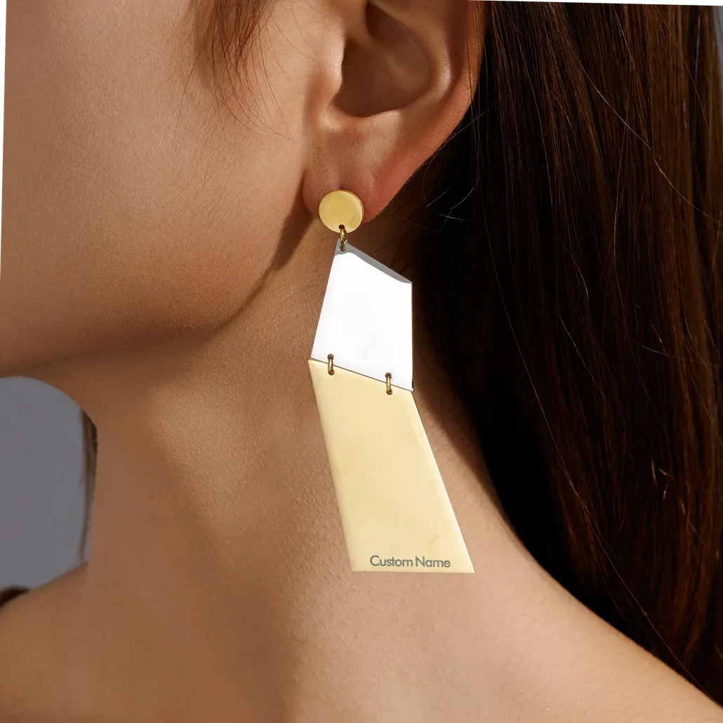 Boucles d'oreilles en acier gravable au prénom — vue 4 — Gemzara