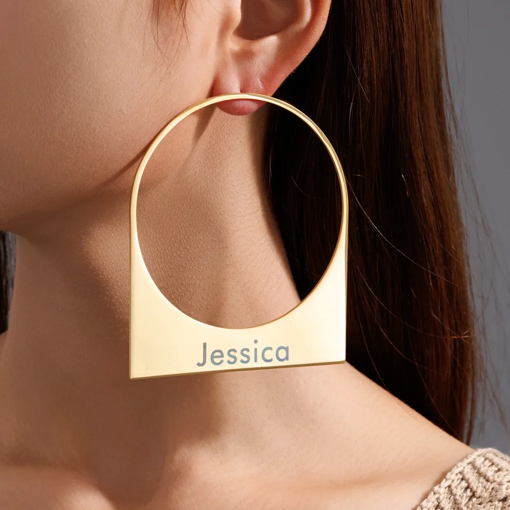 Customizable steel earrings with engraving
