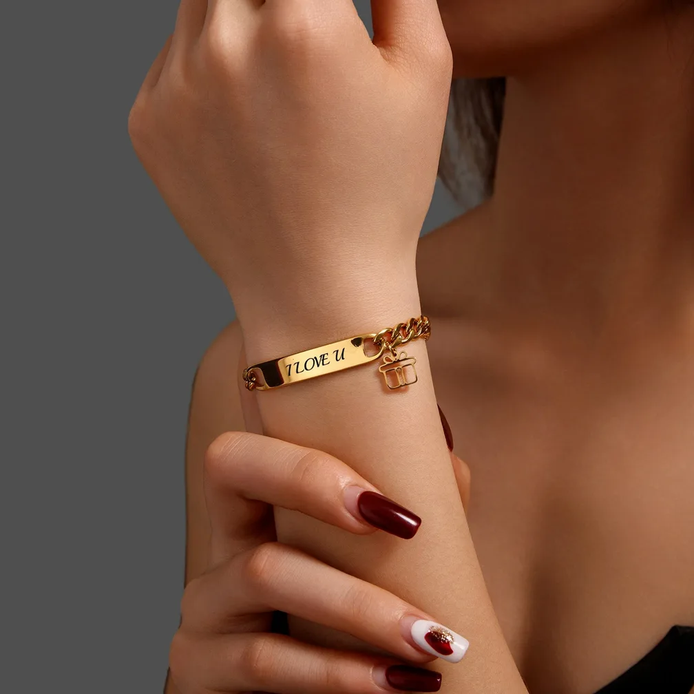 Bracelet acier gravé prénom/date personnalisable — vue 4 — Gemzara