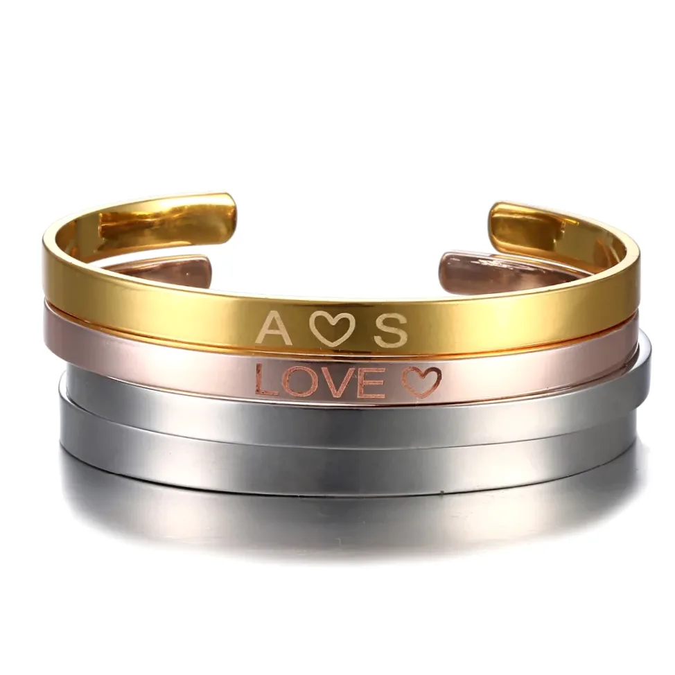 Bracelet acier inoxydable gravable au prénom — vue 3 — Gemzara