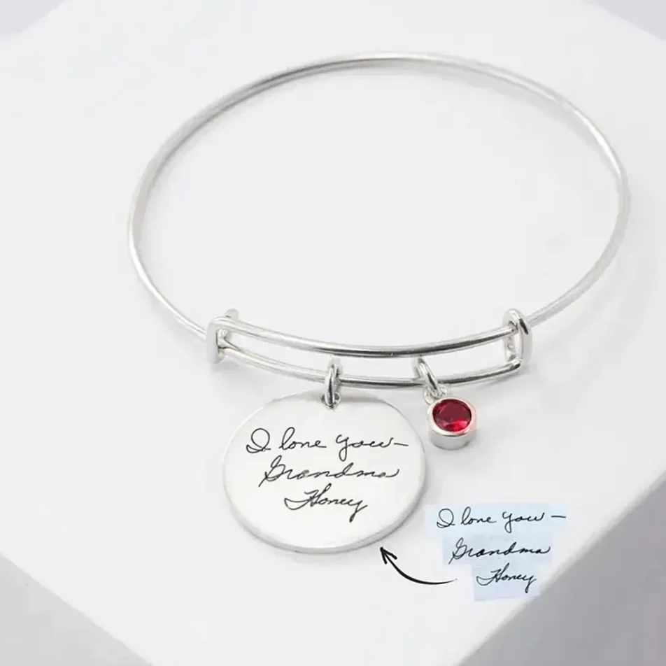 Bracelet acier inoxydable gravé d'un prénom — vue 3 — Gemzara