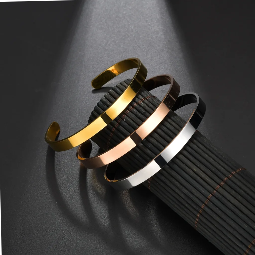Bracelet acier inoxydable personnalisable prénom & date — vue 5 — Gemzara