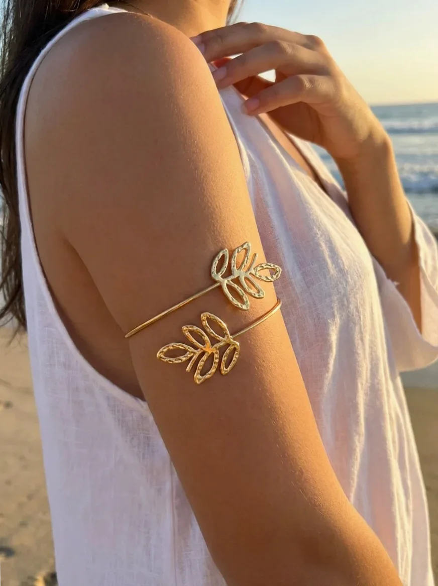 Arm Bracelets – Elegance and Bohemian Flair