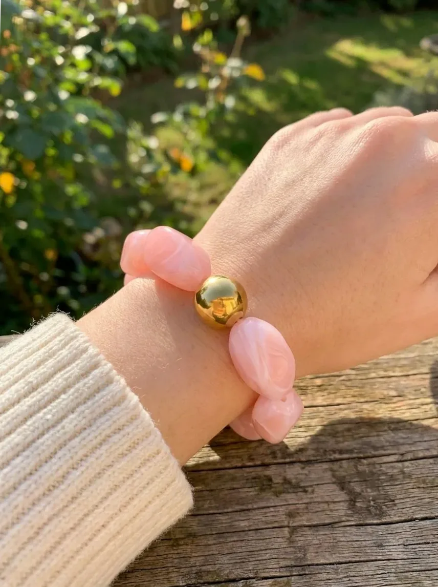 Pulseira elástica dourada resina moderna leve usado no pulso