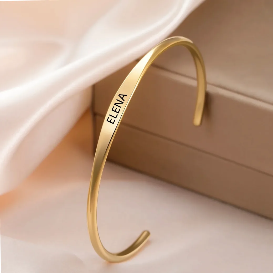 Bracelet en acier gravable prénom/message — vue 3 — Gemzara