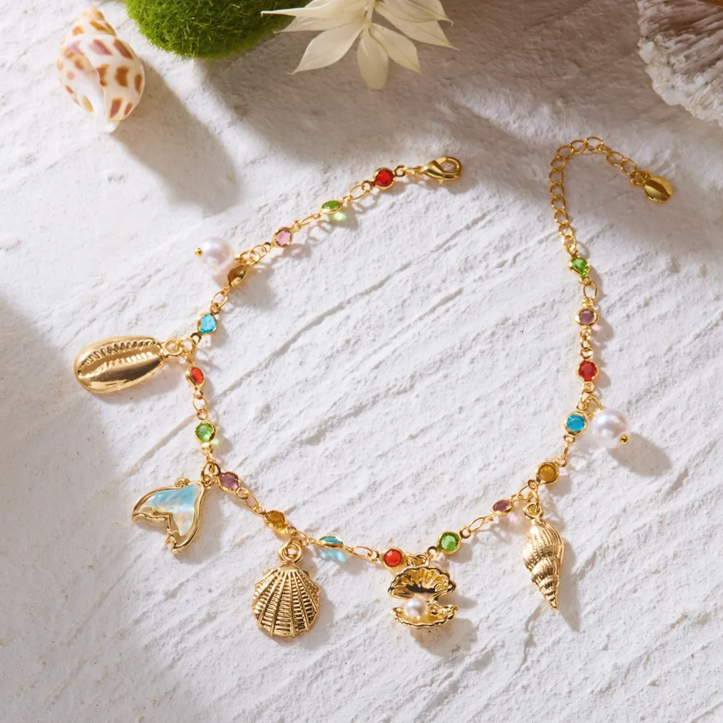 Detailansicht von Material und Verarbeitung — Metall-Fußkettchen mit farbigem Zirkonia für Frauen, Boho-Stil