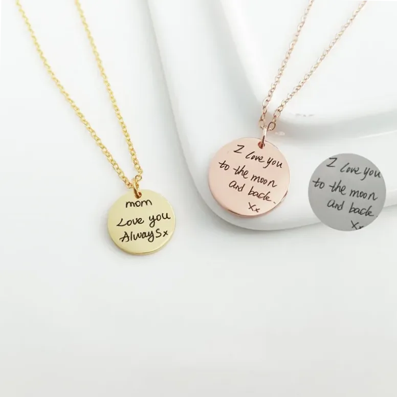 Collier acier gravable prénom – disque personnalisable — vue 4 — Gemzara