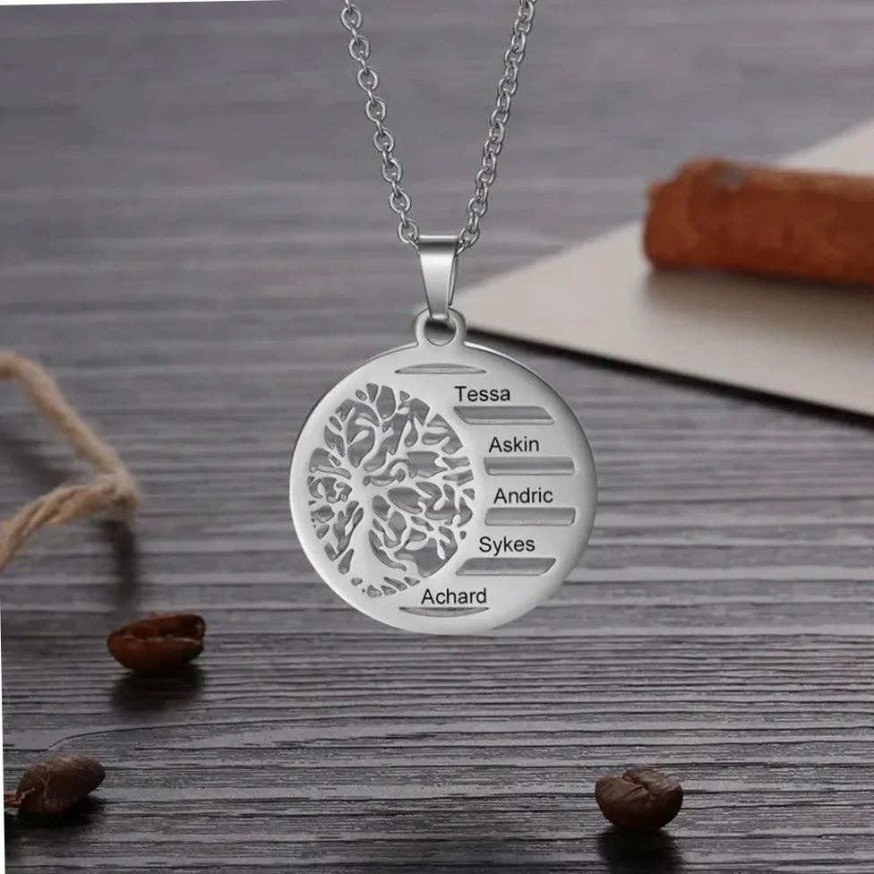 Collier arbre de vie en acier doré – gravure prénom personnalisable — vue 3 — Gemzara