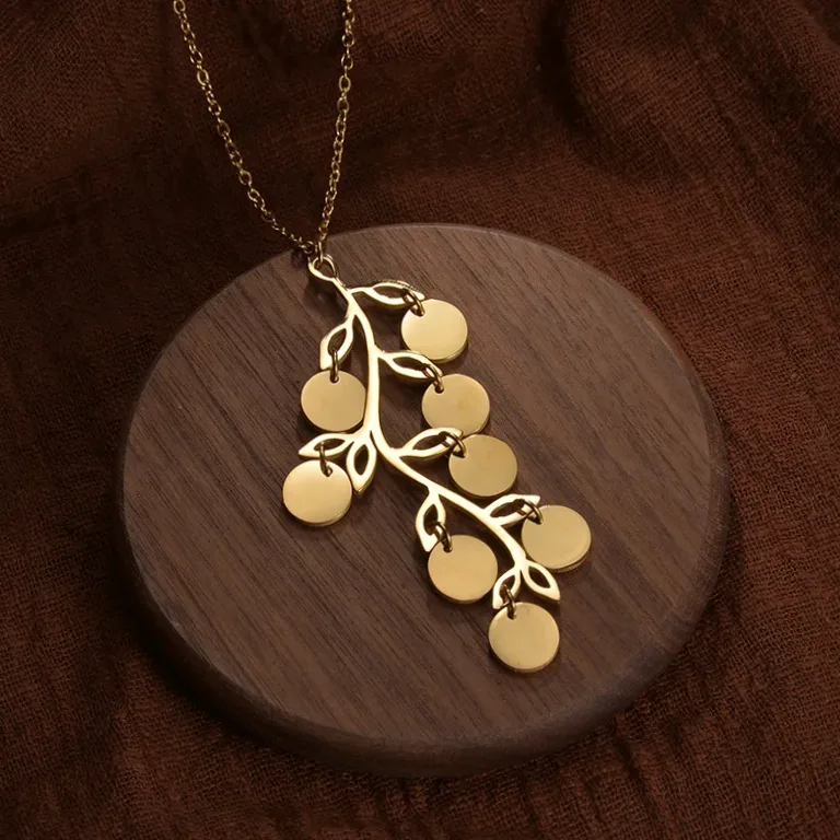 Collier arbre généalogique en acier gravé prénom/date — vue 3 — Gemzara