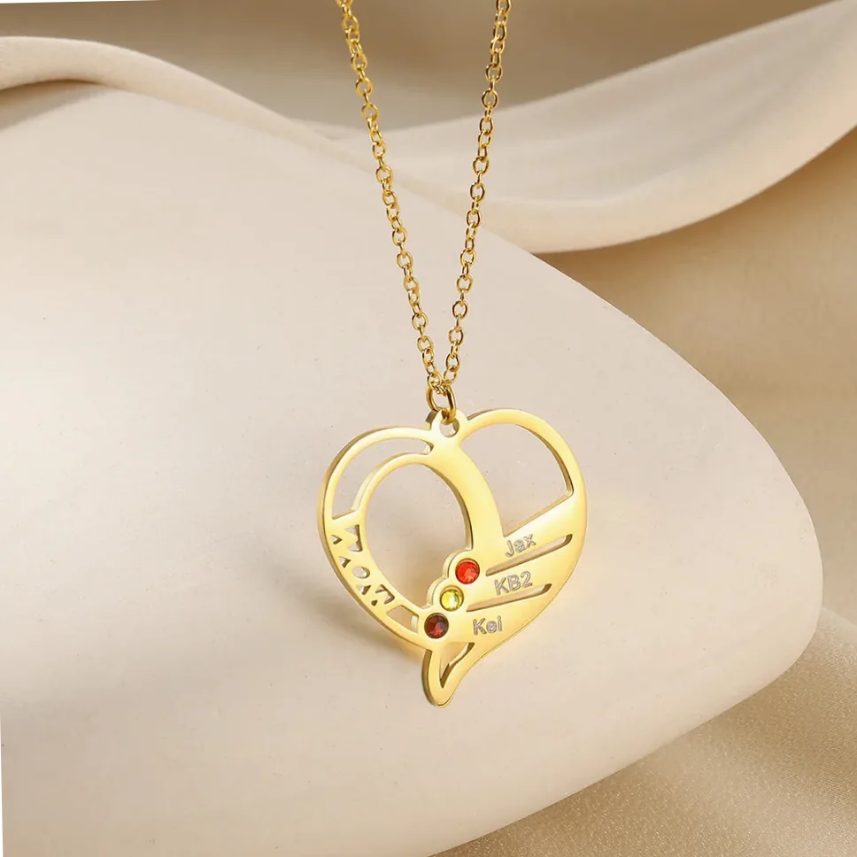 Collier cœur en acier gravable au nom de famille — vue 3 — Gemzara