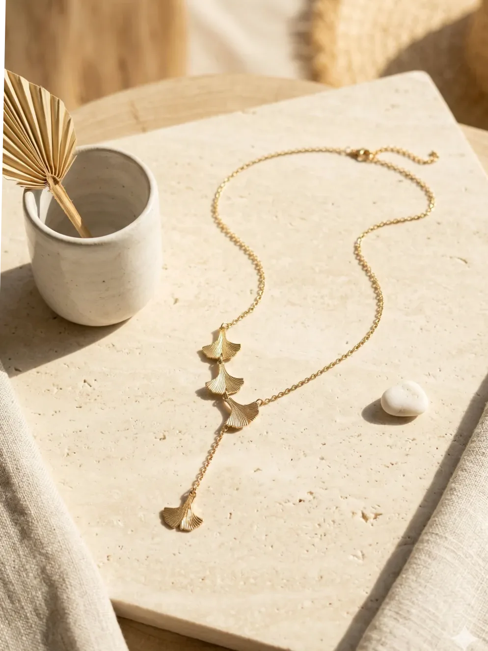 Colar corrente fina pingentes ginkgo cascata elegante usado no pescoço