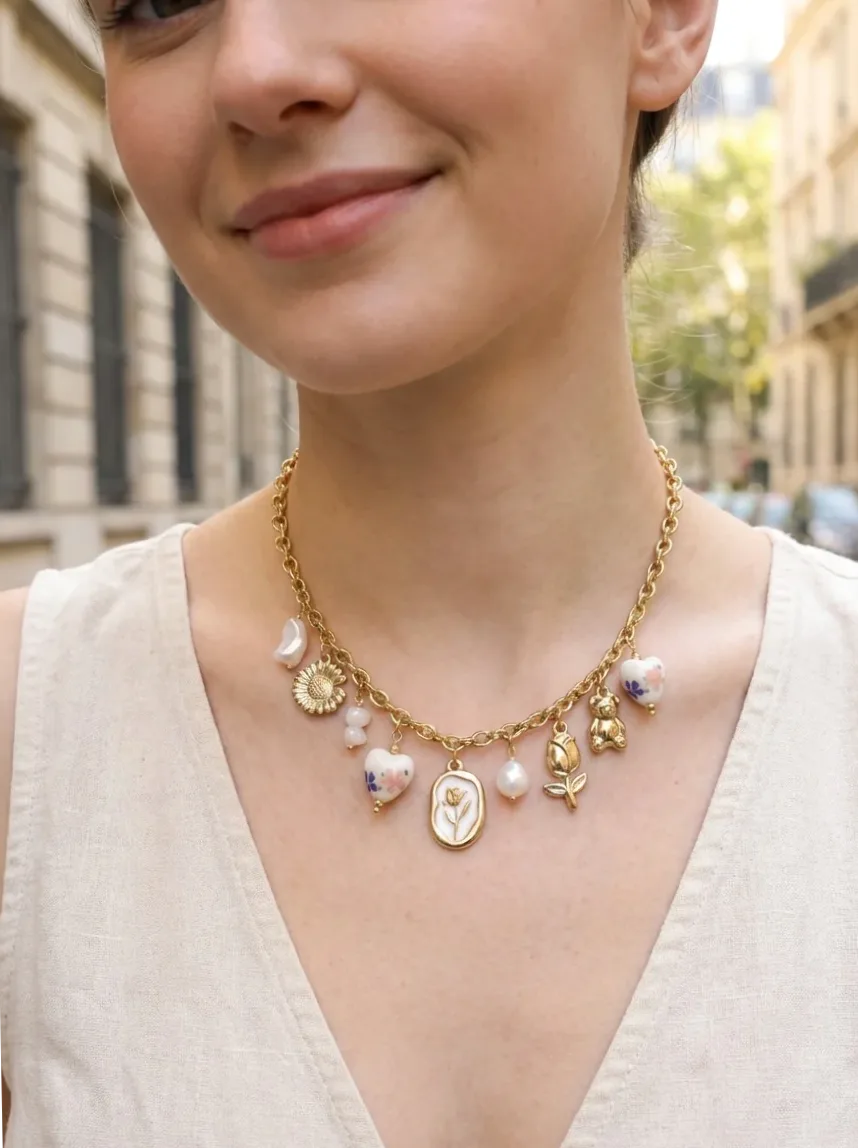 Collar dorado charms florales y corazones porcelana, 41,5 cm + 5 cm de extensión — Gemzara
