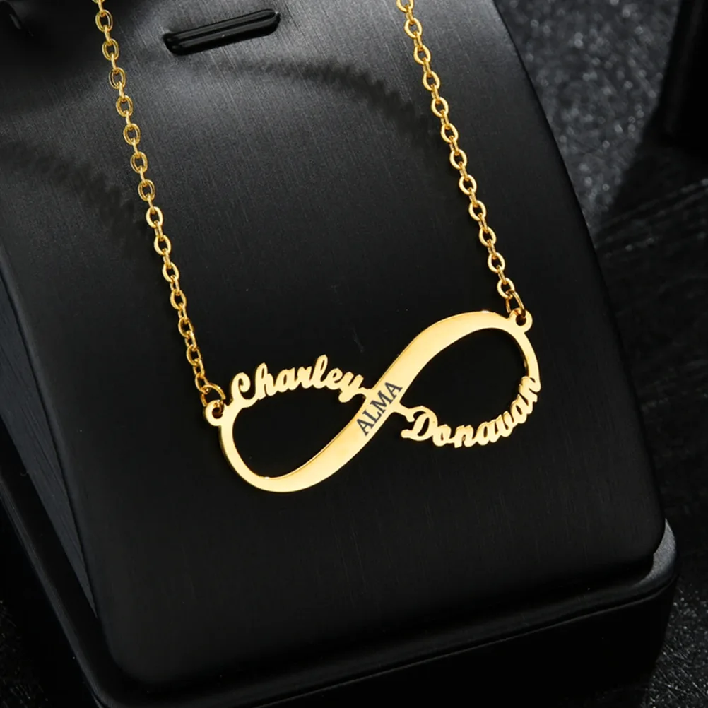 Collier en acier gravable au prénom pour femme — vue 3 — Gemzara