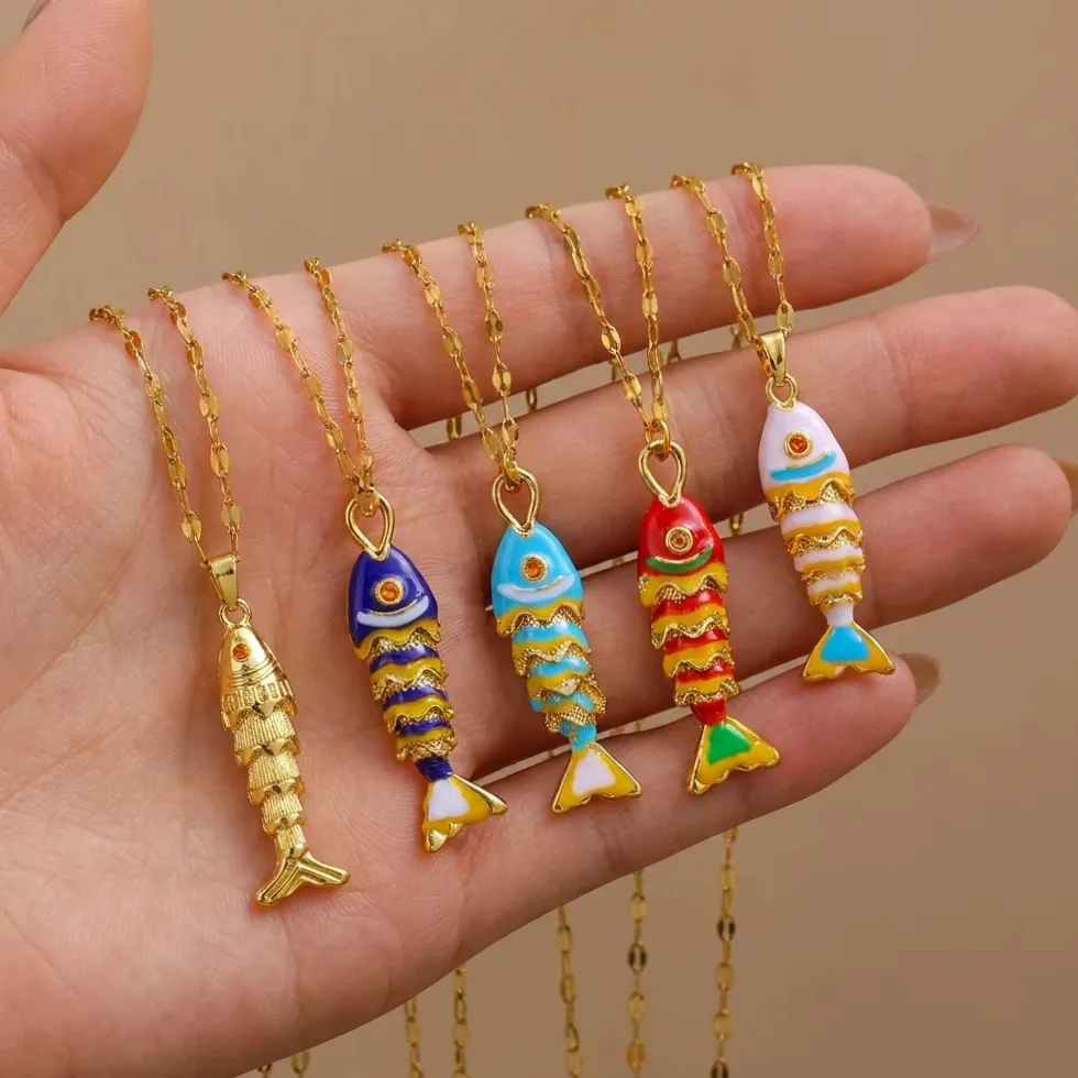 Detalle del material y acabado — Collar Colgante de Pez en Acero Inoxidable para Mujer - Diseño