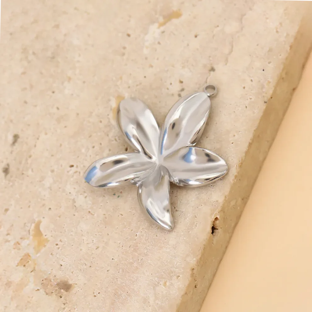 Pendente flor prateada brilhante conjunto 3 peças — Gemzara