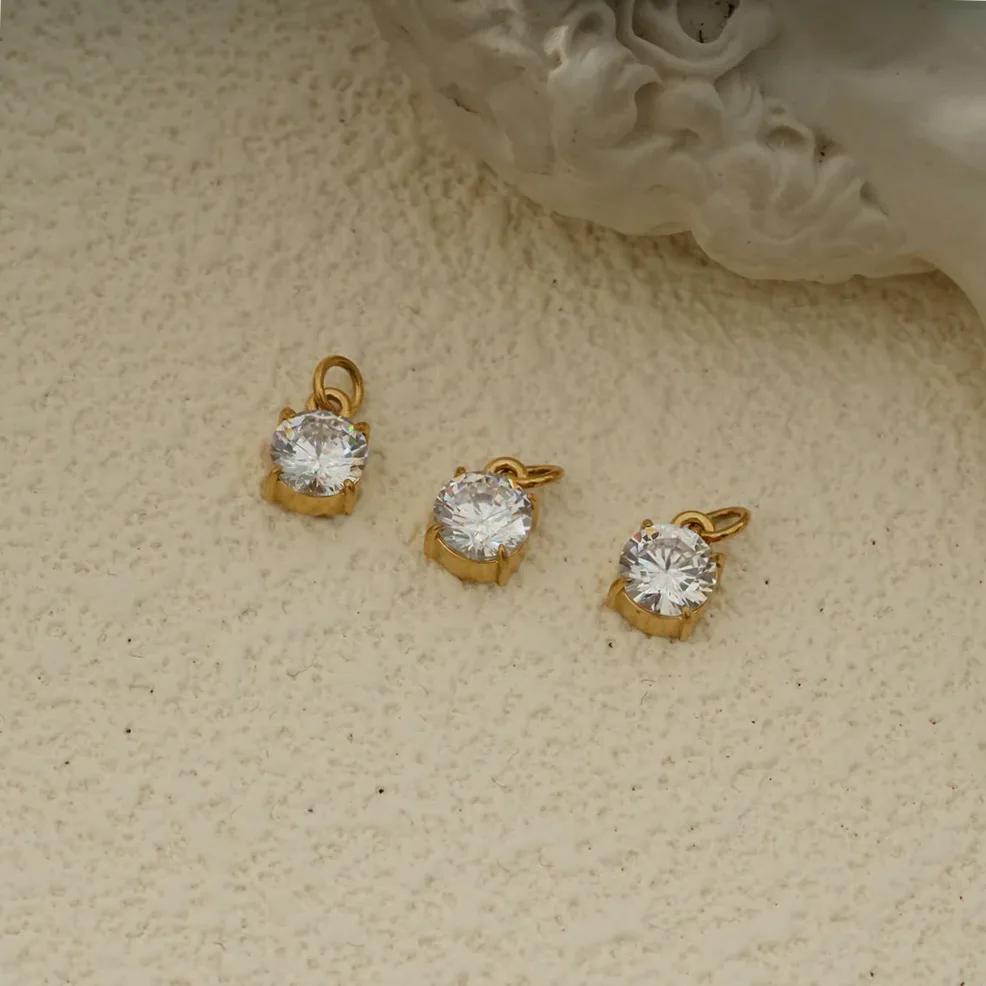 Lot de 3 Pendentifs Strass Dorés — Gemzara