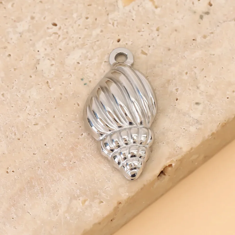 Détail de la matière et finition — Lot de 3 Pendnetifs Coquillage Spirale Argenté